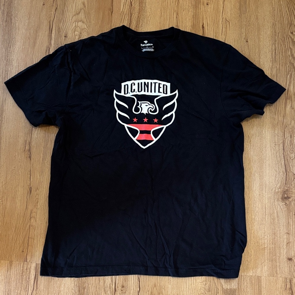 Fanatics D.C. United Black Graphic Tee with White and Red Crest